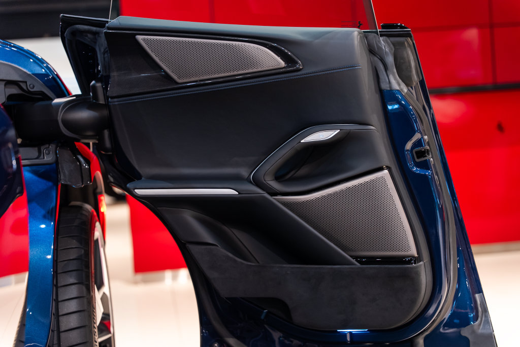 Used 2026 Ferrari Purosangue AWD/4WD image 48