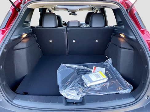 New 2025 Nissan Kicks SR w/ SR Premium Package AWD/4WD image 23