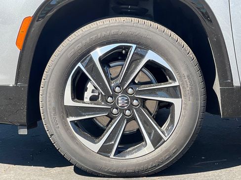 Used 2026 Buick Enclave Sport Touring w/ Power Package FWD image 46