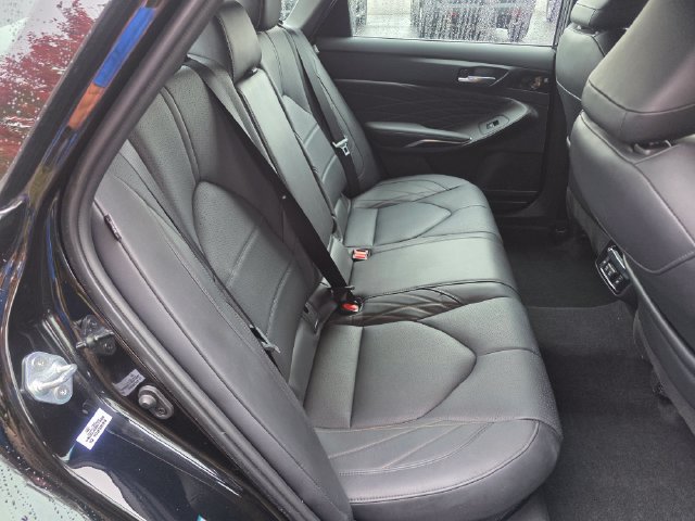 Used 2022 Toyota Avalon Limited w/ Advanced Safety Package FWD image 14