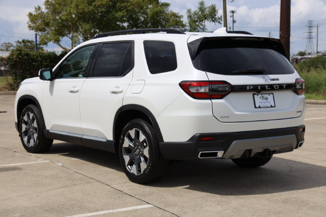 New 2026 Honda Pilot Touring image 6