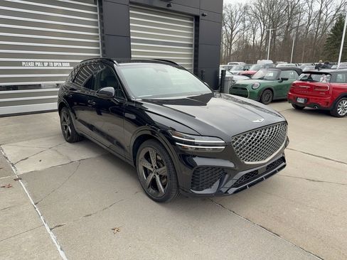 Used 2024 Genesis GV70 3.5T Sport w/ Sport Advanced Package image 2