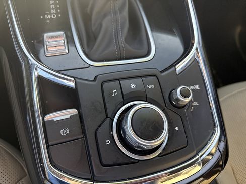 Used 2017 MAZDA CX-9 Grand Touring image 17