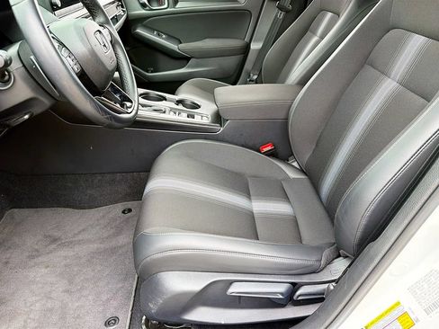 Used 2025 Honda Civic Sport image 8