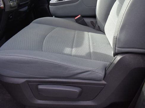 Used 2017 RAM 1500 Express image 13