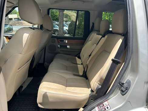 Used 2013 Land Rover LR4 HSE LUX w/ Luxury Pkg AWD/4WD image 16