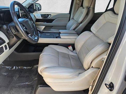 Used 2021 Lincoln Navigator L Reserve AWD/4WD image 18