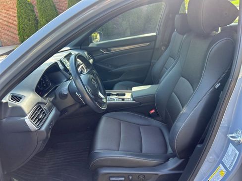 Used 2022 Honda Accord Sport image 11