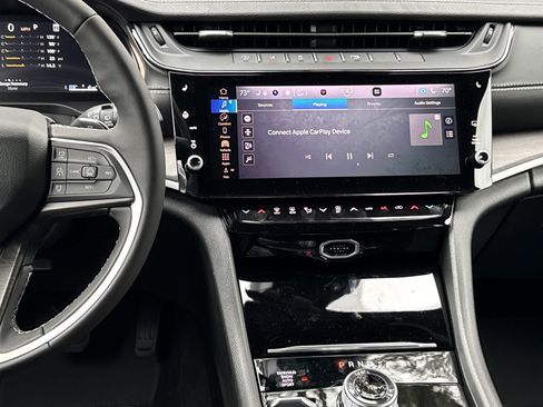 New 2026 Jeep Grand Cherokee L 4WD image 24