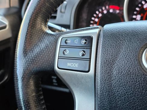 Used 2010 Toyota 4Runner Limited image 20