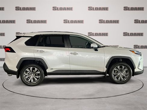 Used 2024 Toyota RAV4 Limited image 6