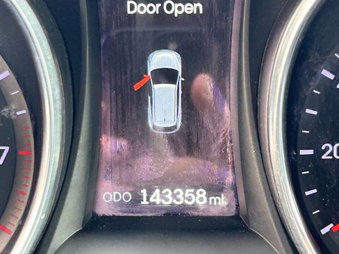 Used 2013 Hyundai Santa Fe Sport image 12