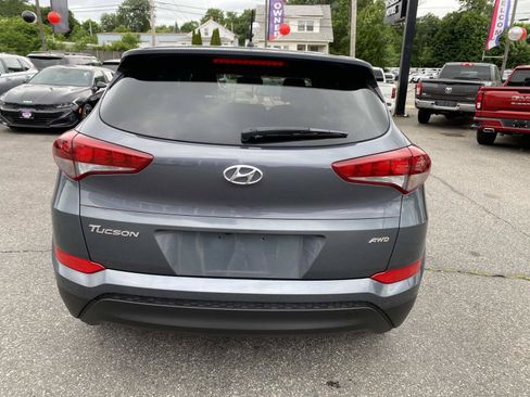 Used 2018 Hyundai Tucson SE AWD/4WD image 4