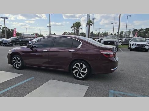 Used 2017 Honda Accord EX-L image 28