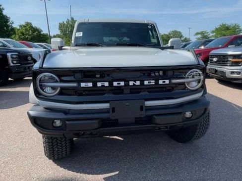 New 2026 Ford Bronco Outer Banks w/ Sasquatch Package AWD/4WD image 7