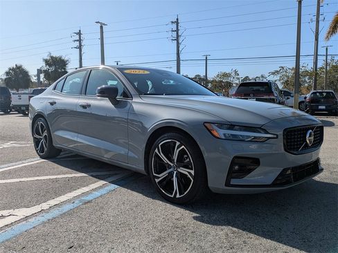 Used 2024 Volvo S60 B5 Plus image 16
