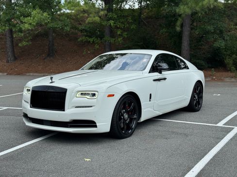 Used 2017 Rolls-Royce Wraith RWD image 4