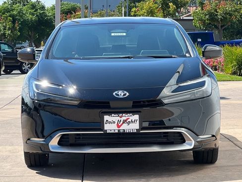 New 2026 Toyota Prius Plug-In Hybrid FWD image 10