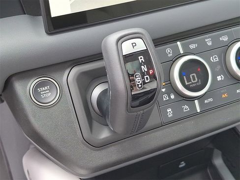 New 2025 Land Rover Defender 110 S image 12