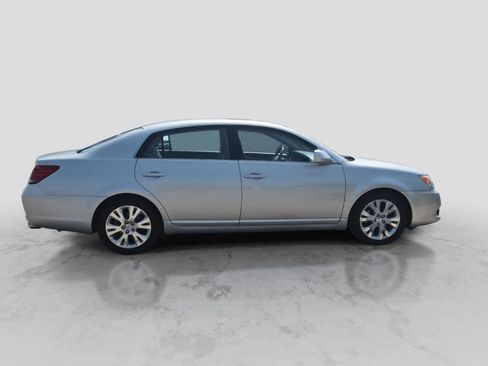 Used 2008 Toyota Avalon XLS FWD image 9