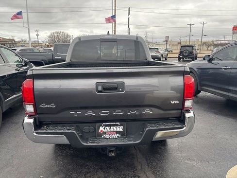 Used 2021 Toyota Tacoma SR5 image 5