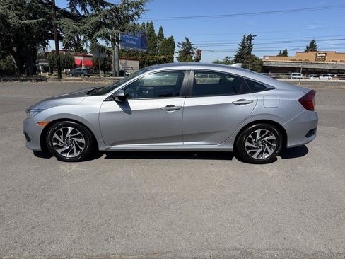 Used 2017 Honda Civic EX image 2