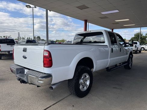 Used 2013 Ford F350 XLT w/ Camper Pkg AWD/4WD image 4