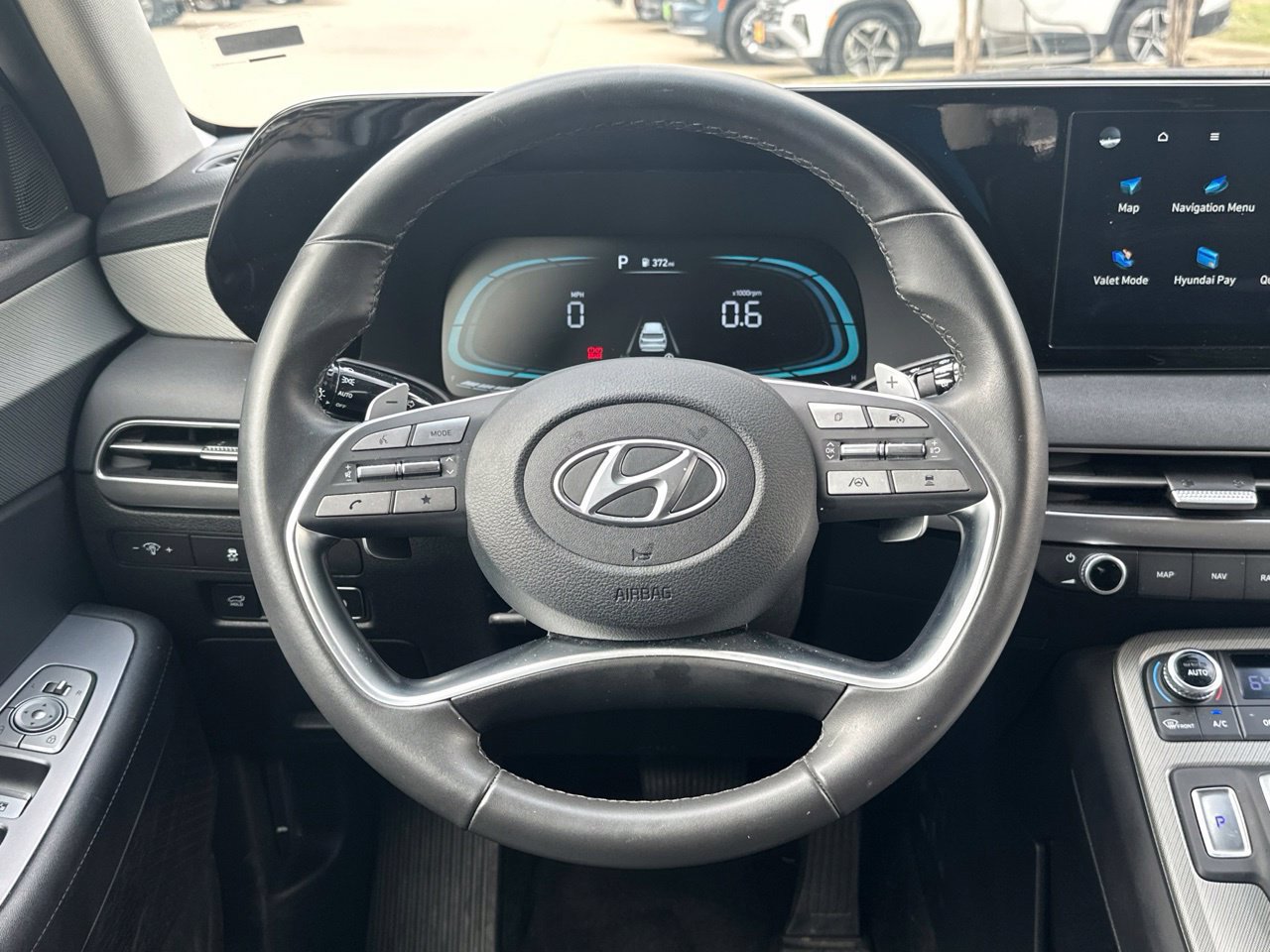 Used 2025 Hyundai Palisade SEL FWD image 14