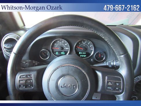 Used 2018 Jeep Wrangler Unlimited Sport w/ Connectivity Group AWD/4WD image 31