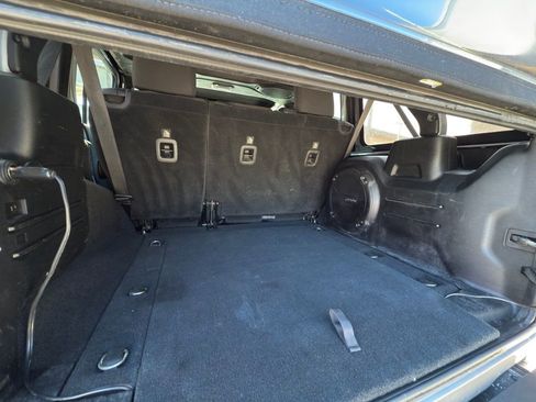 Used 2018 Jeep Wrangler Unlimited Sport S image 32