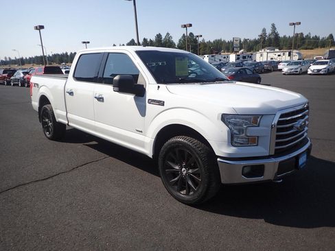 Used 2015 Ford F150 XLT w/ Equipment Group 302A Luxury AWD/4WD image 7