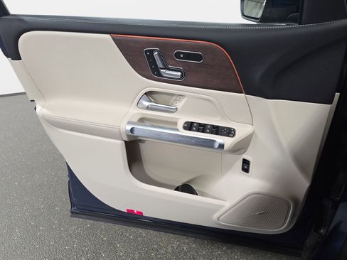 Certified 2023 Mercedes-Benz EQB 250+ image 26