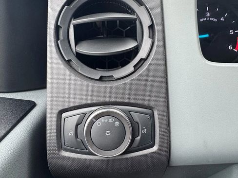 Used 2022 Ford F650 2WD Regular Cab Super Duty image 19