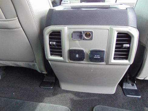 Used 2020 Ford F150 Lariat image 15