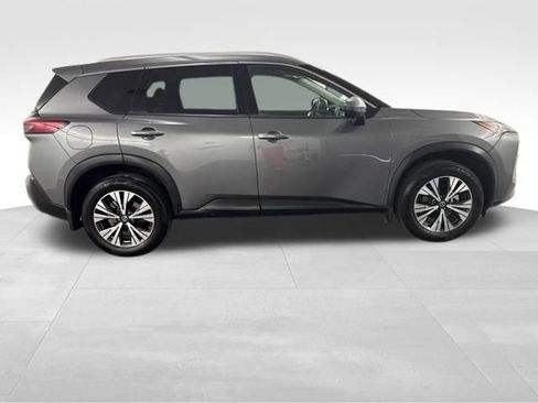 Used 2021 Nissan Rogue SV w/ Premium Package FWD image 11