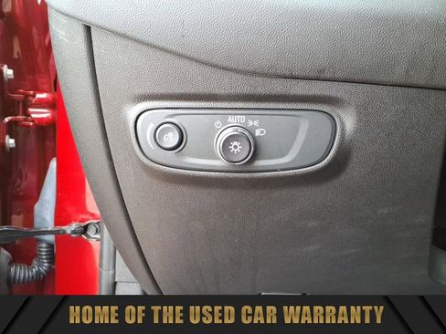 Used 2023 Chevrolet Equinox LT FWD image 18