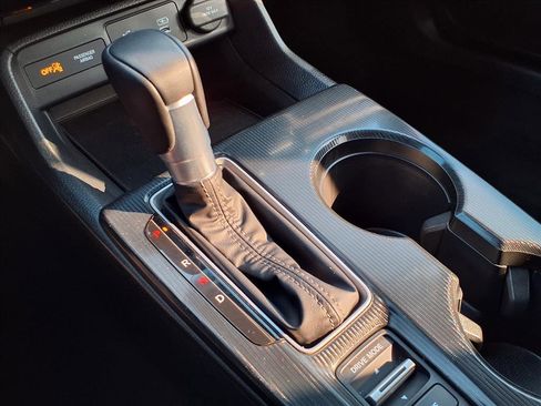 Certified 2025 Honda Civic Sport image 12