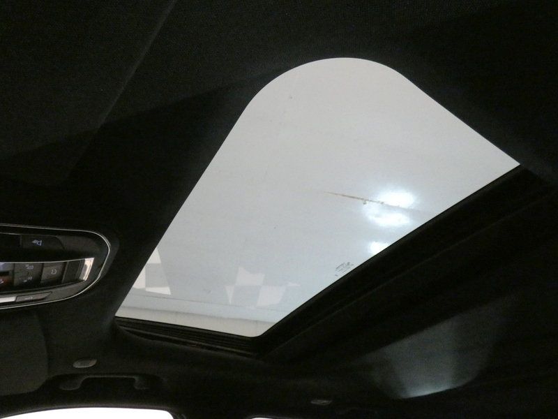 Used 2025 Jeep Grand Cherokee Altitude RWD image 17