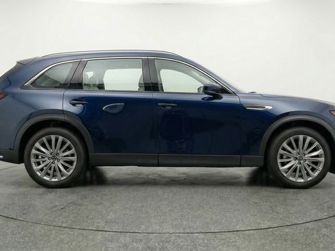Used 2025 MAZDA CX-90 3.3 Turbo w/ Preferred Package image 9