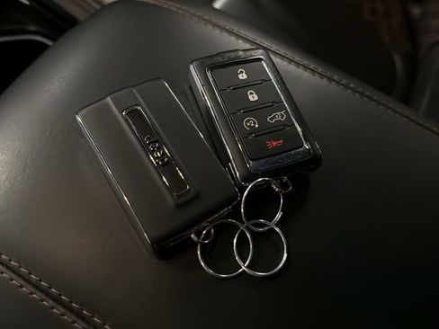 Used 2022 Jeep Grand Cherokee Summit w/ Advanced Protech Group IV AWD/4WD image 40