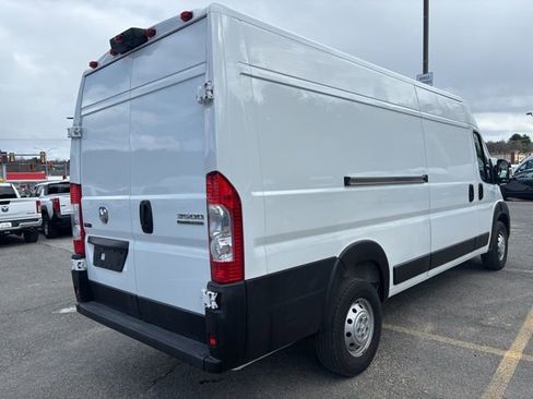 Used 2023 RAM ProMaster 3500 w/ Convenience Group FWD image 3