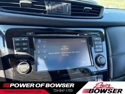 Used 2017 Nissan Rogue SL w/ SL Premium Package AWD/4WD image 15