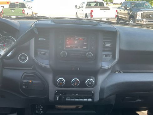 Used 2022 RAM 3500 Tradesman w/ Chrome Appearance Group AWD/4WD image 19