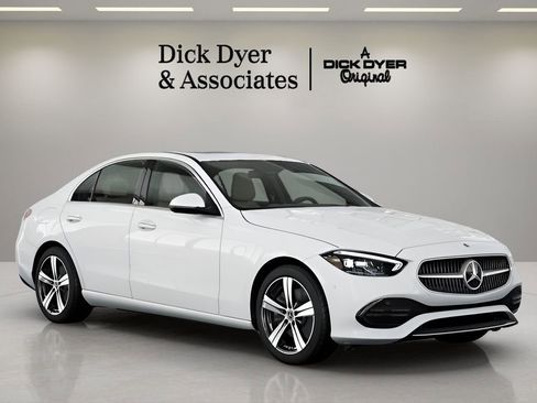Used 2025 Mercedes-Benz C 300 Sedan image 37