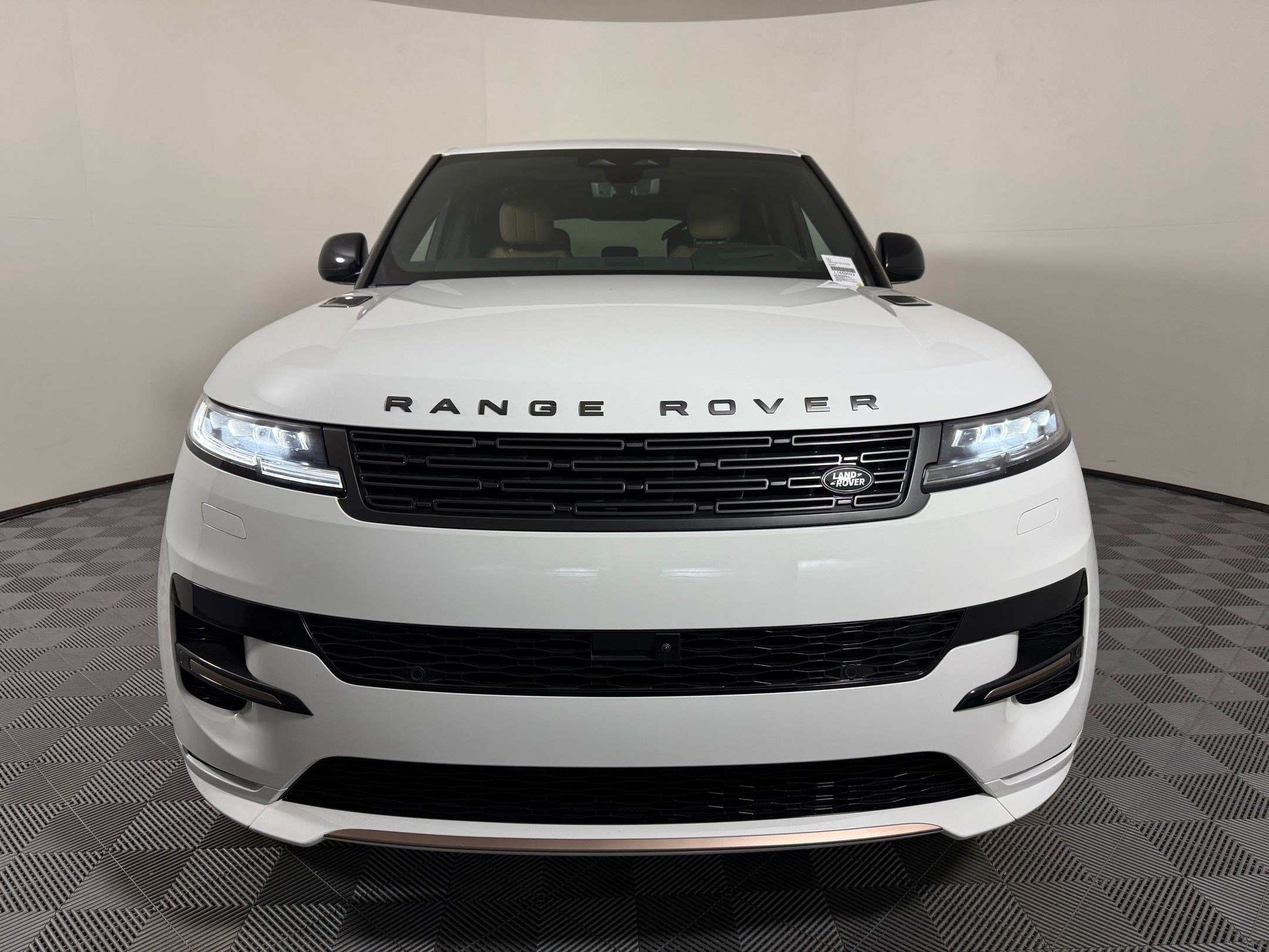 New 2026 Land Rover Range Rover Sport Dynamic SE AWD/4WD image 6