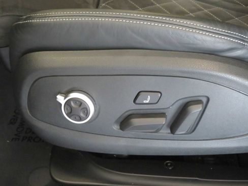 Used 2020 Audi S4 Premium w/ Convenience Package image 16