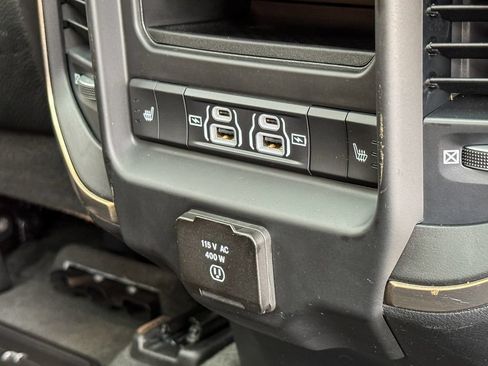 Used 2022 RAM 1500 Limited w/ Body Color Bumper Group AWD/4WD image 19