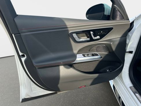 New 2026 Mercedes-Benz E 53 AMG e 4MATIC Sedan image 16