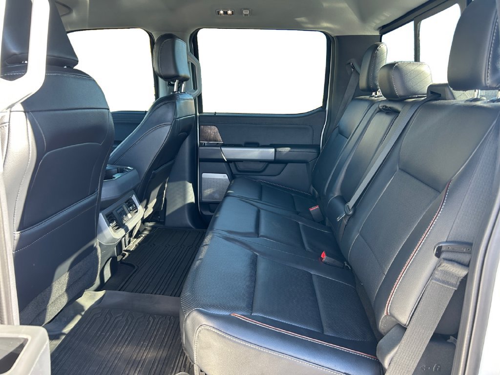 Used 2024 Ford F450 Lariat w/ Chrome Package AWD/4WD image 18