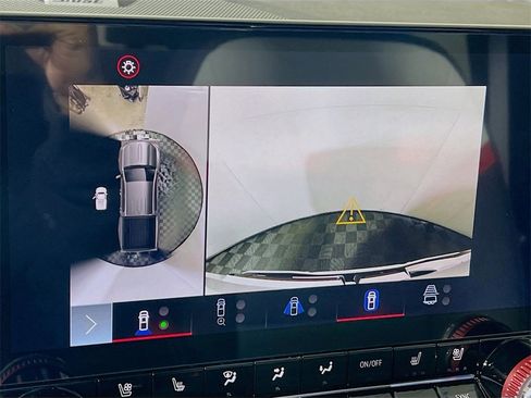 Used 2024 GMC Canyon AT4X image 14